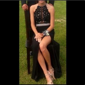 Sherri Hill prom dress size 00